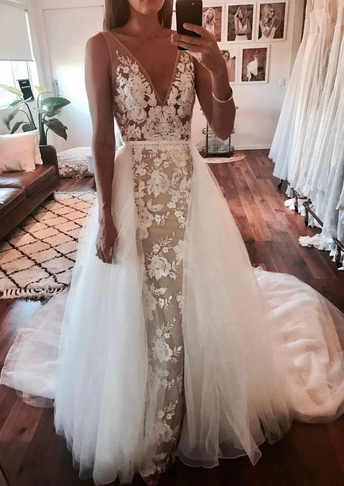 2 In 1 Ivory V Neck Tulle Wedding Dresses Lace Applique Bridal Gown PW415