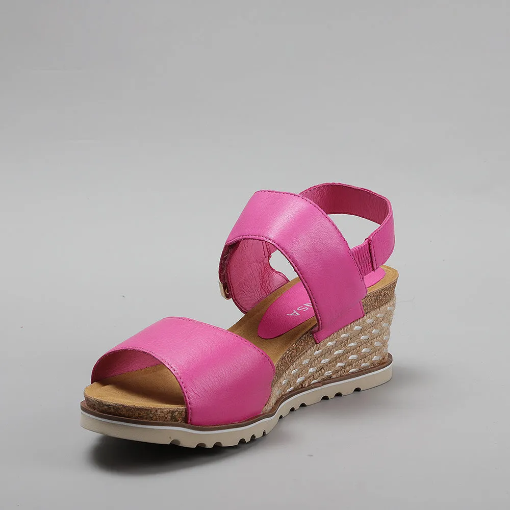 Evita - Hot Pink