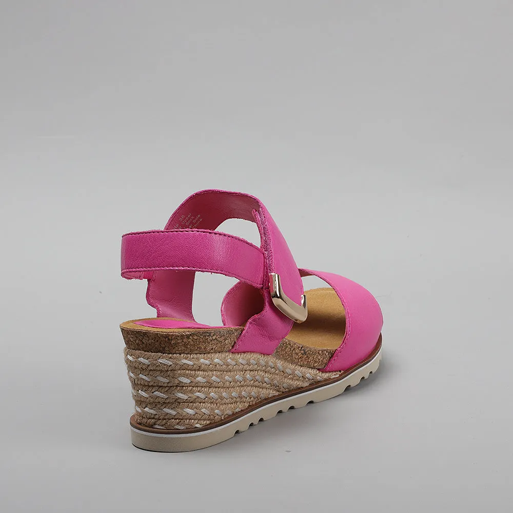 Evita - Hot Pink