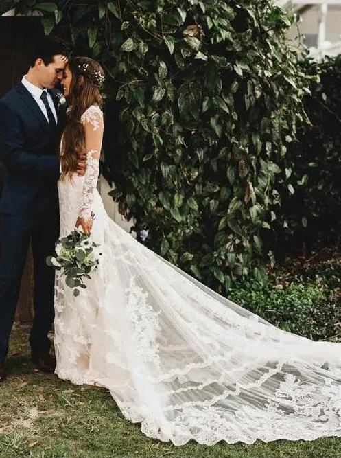 Lace Appliques Long Sleeves Mermaid Wedding Dress Backless Bridal Gown PW38