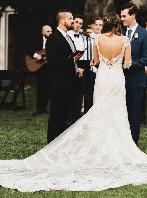 Lace Appliques Long Sleeves Mermaid Wedding Dress Backless Bridal Gown PW38
